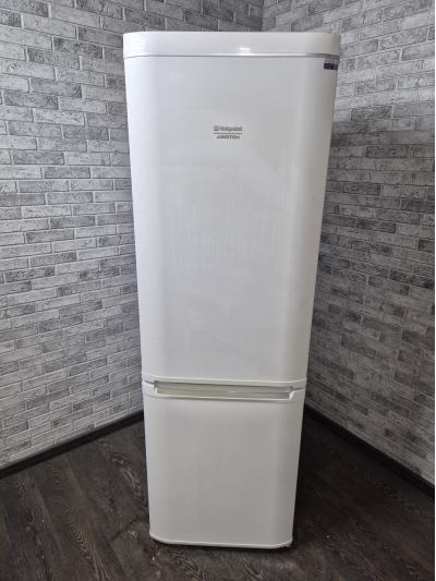 Холодильник HOTPOINT-ARISTON RMBA 1185 
